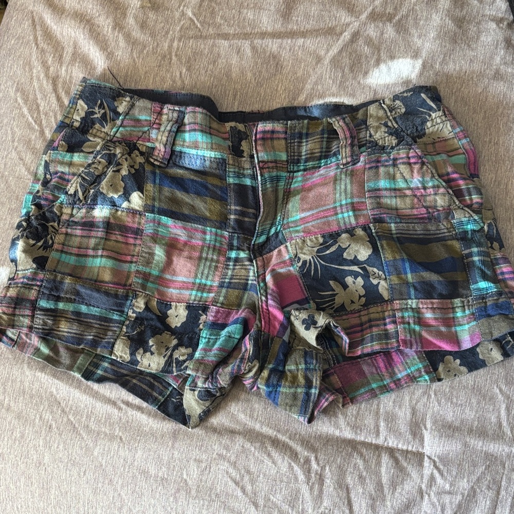 Old Navy Multicolor Plaid Women's Cargo Shorts